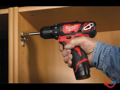 Аккумуляторная дрель-шуруповерт Milwaukee M12 BDD-202C 4933441915