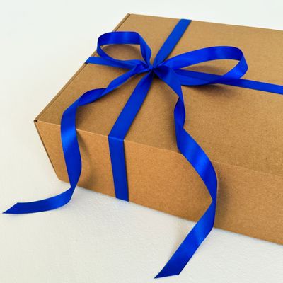 3 штуки - Подарочная коробка GILEV 32х32х12см с наполнителем и синей лентой