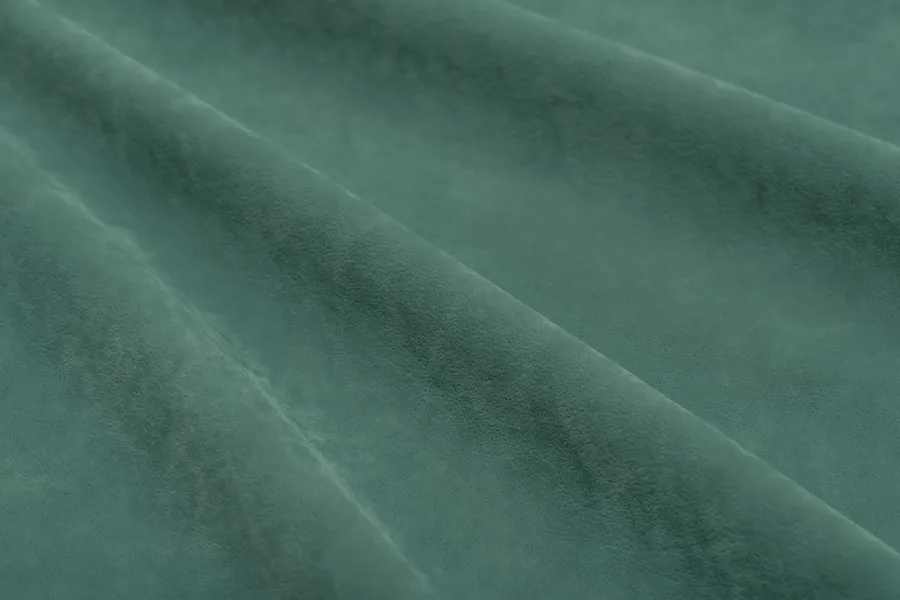 breeze(РАМ) Флок "Хаски" (Haski) - 

Состав: основа 85 % поллиэстр, 15% коттон, ворс 100 % нейлон.
Плотность: 299 г/кв.м.
Устойчивость к истиранию: 60 000 циклов.
Ширина: 140 см ± 2 см.

Внимание! Цвет материала может быть искажен настройками монитора.