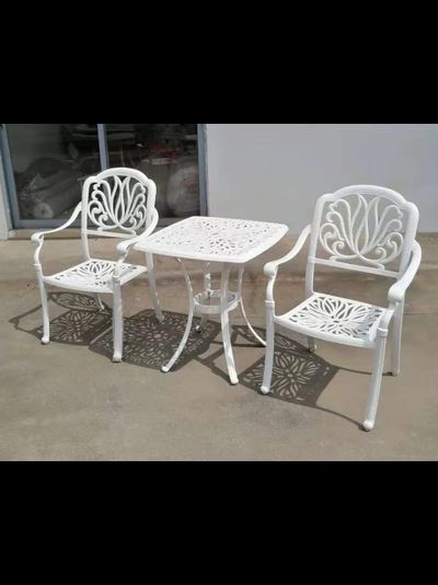 Литой кофейный комплект для сада MILAN белый