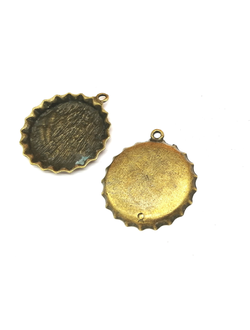 Подвеска металлическая, крышка от бутылки