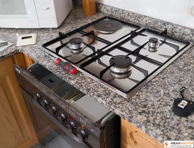 Установка и подключение газовой плиты на кухне в квартире ИВАНМАСТЕР