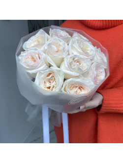 БУКЕТ ИЗ 11 ПИОНОВИДНЫХ РОЗ WHITE OHARA