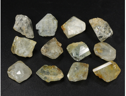 Топаз, кристалл, "дикий", в ассортименте, Россия, Забайкальский край (12-15 мм, 1-1,5 г) №36022