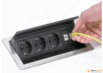 Установить скрытую розетку в квартире ИВАНМАСТЕР