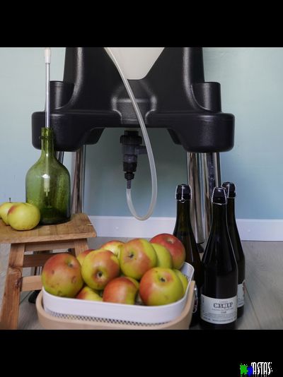 Емкость ЦКТ 35 л с подставкой (комплектация стандарт)