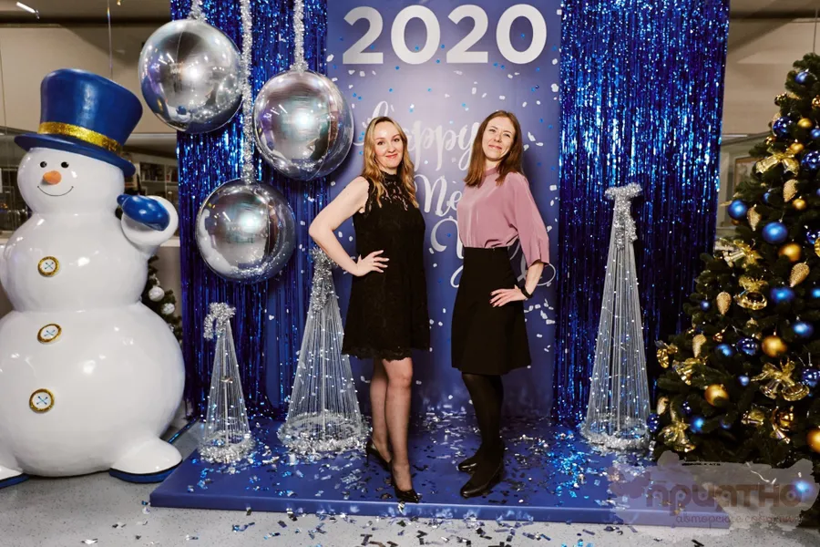 Корпоративная новогодняя фотозона