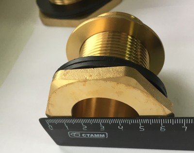 Штуцер сливной Ду32 1 1/4" ширина