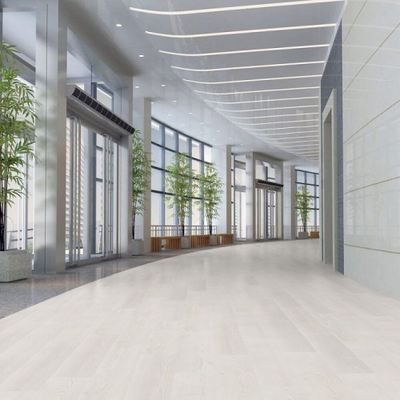 Биополы Purline Wineo 1500 wood L Pure Pine PL079C в интерьере офисного здания