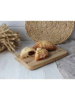 Булочка дорожная с вареной сгущенкой (80 г)