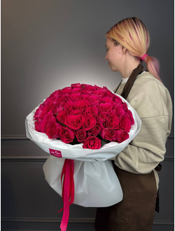 Букет из 51 малиновой розы Россия 40см