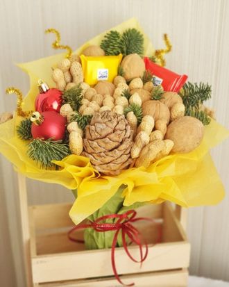 Ореховый букет "Новогодний арахис"
