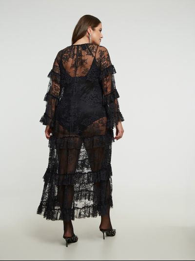 Платье из кружева