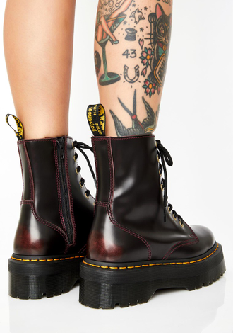 Ботинки Dr. Martens Jadon на платформе милитари красные в Нижнем Новгороде