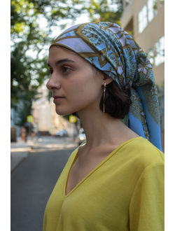 Авторский платок "Снегурочка", 90х90 см, принт на шифоне