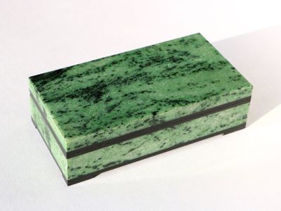 Шкатулка Цоизит