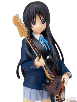 Фигурка фигма Мио Акияма (figma Akiyama Mio School Uniform Ver.)