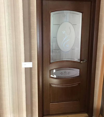 ЛАЙНДОР (УЛЬЯНОВСК)/ МОДЕЛЬ АЛИНА/ ШПОН FINE-LINE/ ТОН 2 (ОРЕХ)