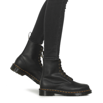 1460 8 eye boots hotsell