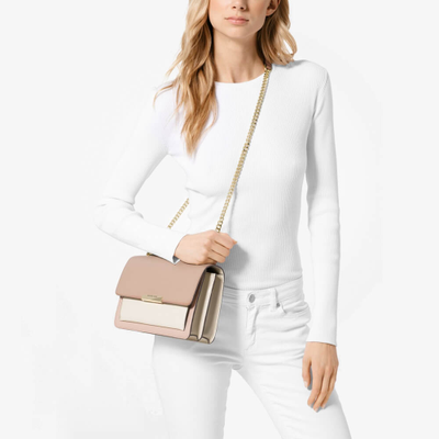 Женская сумка Майкл Корс Жадэ в бежевом цвете