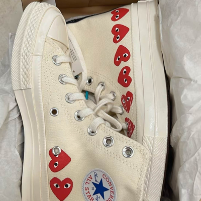 Высокие белые кеды конверс ком де гарсон 162972C