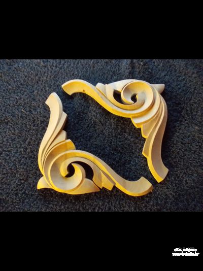 Резные уголки