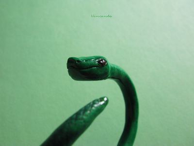 Браслет "Зелёная змейка" с откручивающимся хвостиком