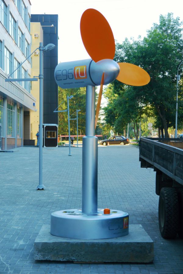 Рекламная конструкция "Вентилятор" для закзчика E96.ru