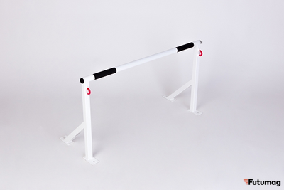 Турник настенный со средним хватом