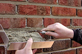Укладка декоративного кирпича