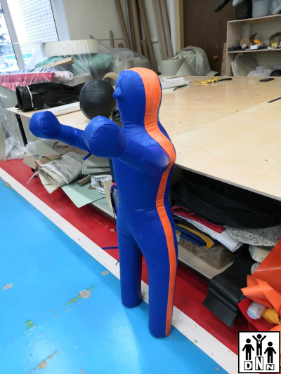 Манекен для борьбы двуногий