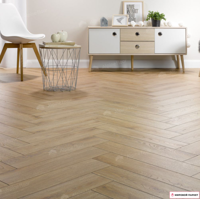 Ламинат Homflor Herringbone 8 Cajun Oak 535 33 класс толщина 8 мм с фаской 1.8418 м2