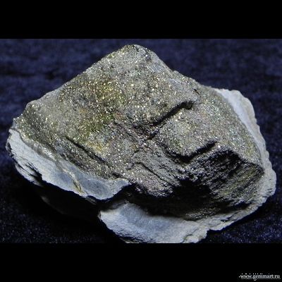 Пирит, &quot;спектропирит&quot;, в полости конкреции. Россия. 70*35*45мм