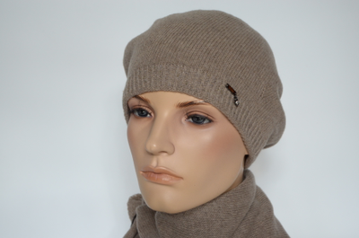 Vizio Италия 9000 В берет ореховый женский из кашемира фото