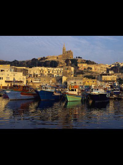 Купить греющую картину с фото старый порт