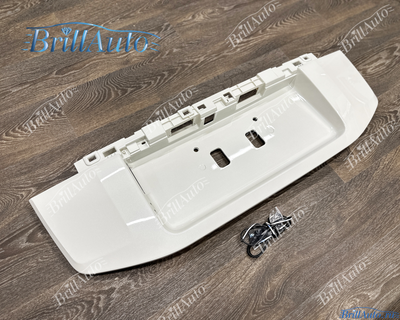 Накладка на крышку багажника Toyota Prado 150 13-17 белая