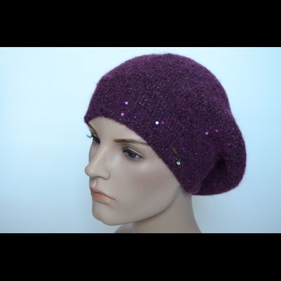 Женский вязаный берет фуксия с пайетками Vizio Италия 6917