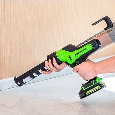 Пистолет для герметиков аккумуляторный Greenworks G24CAU 24V