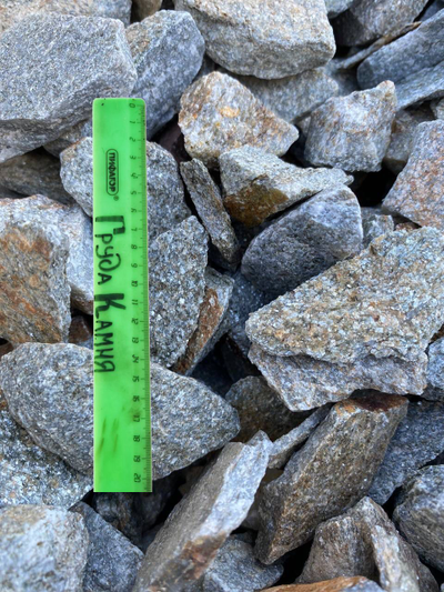 Серебряный дождь каменная крошка, фракция 20-40 мм