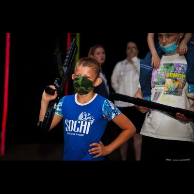 День рождения в лазертаге с танцполом и банкетным залом в Петрозаводске на 3 часа