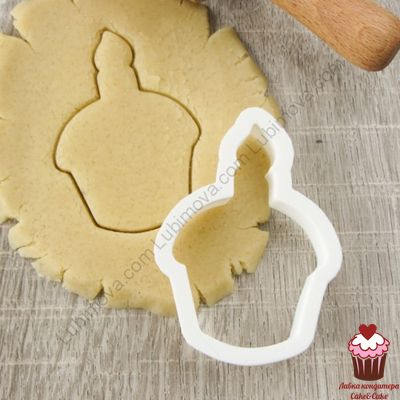 Вырубка "Капкейк со свечой. Кулич", 11 см