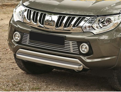 Защита переднего бампера 75x42 овал Mitsubishi L-200 (2015-…)