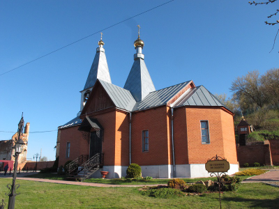 НИЖНИЙ ЛОМОВ