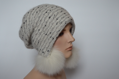 Vizio Италия 6924 белая шапка ушанка с помпонами