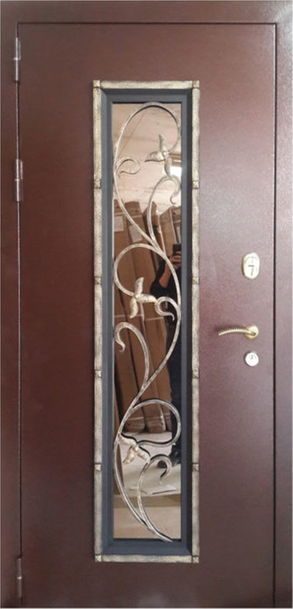 Металлическая входная дверь с ковкой "Плющ" белый ясень