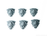 Gargoyles bas-reliefs