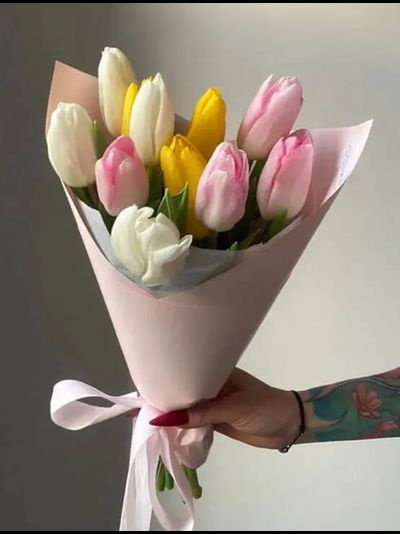 Букет из 11 тюльпанов: микс