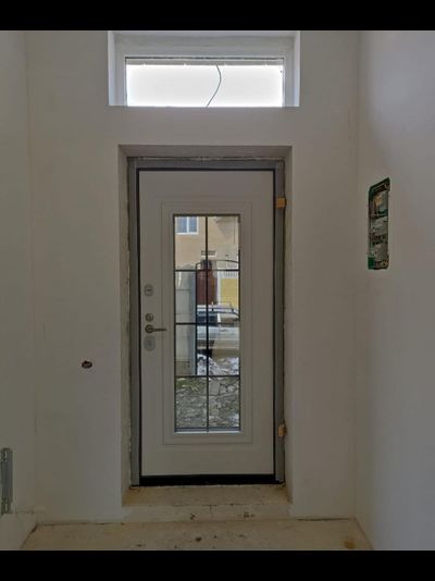 VENMAR (ВЕНМАР). НЕАПОЛЬ 100 мм/ СТАЛЬ 1,8 мм/ С КОВКОЙ ВНУТРИ СТЕКЛОПАКЕТА, МУАР СЕРЫЙ Ral 7016/ БЕЛЫЙ СОФТ