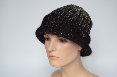 shlyapa-chernaya-so-strazami-vizio-italiya-6908-pfr