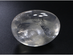 Кварц лунный "Джиразоль", галтовка крупная, Мадагаскар (51*42*26 мм, 82 г) №23176